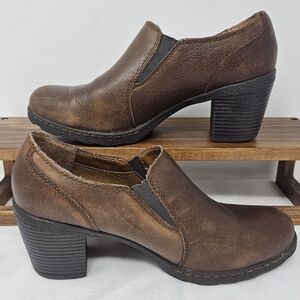 B.O.C. Born women's 9.5 brown booties